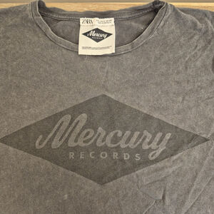 Official Mercury Records Faded Cropped Half T Shirt Size Large